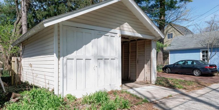 1133 Lincoln Ave-12