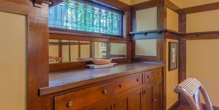1043 Ferdon Rd-010
