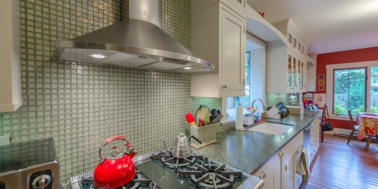 1043 Ferdon Rd-018