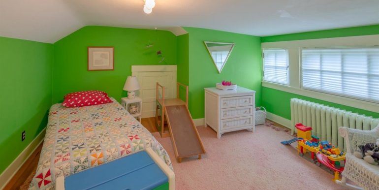 1043 Ferdon Rd-026