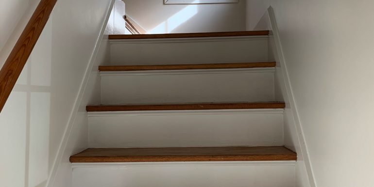 1207_belmar_place_10 Stairs