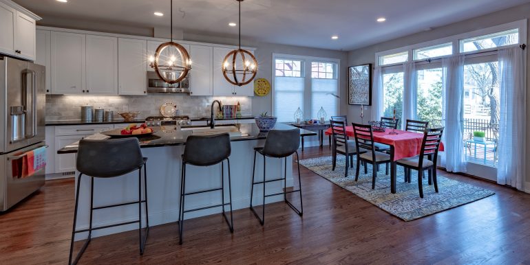 548Nmain_13 Kitchen DR from LR