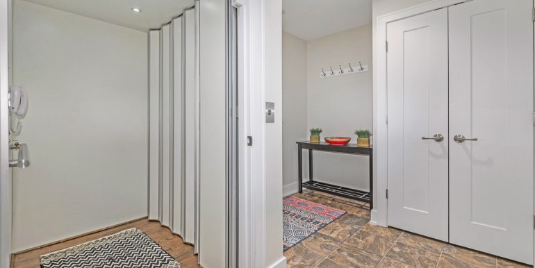 548Nmain_34 LL Hallway