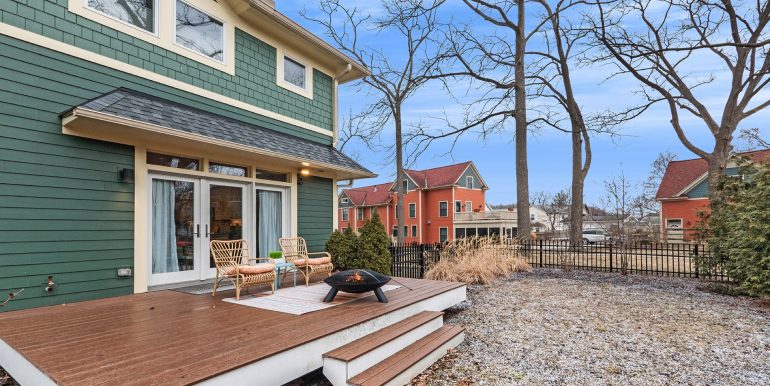 548Nmain_5 Back Deck