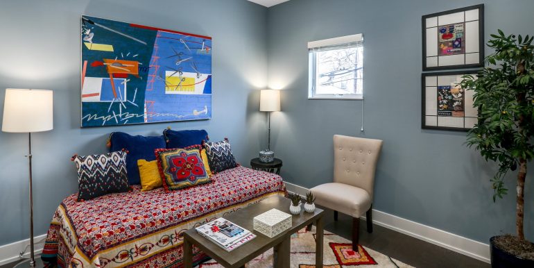 25 Bedroom