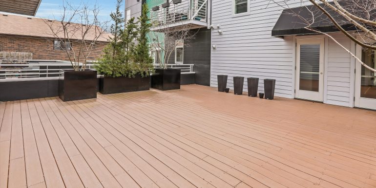 6 Courtyard