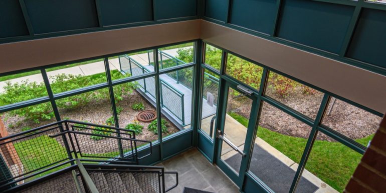 410first#303_1.5 Lobby